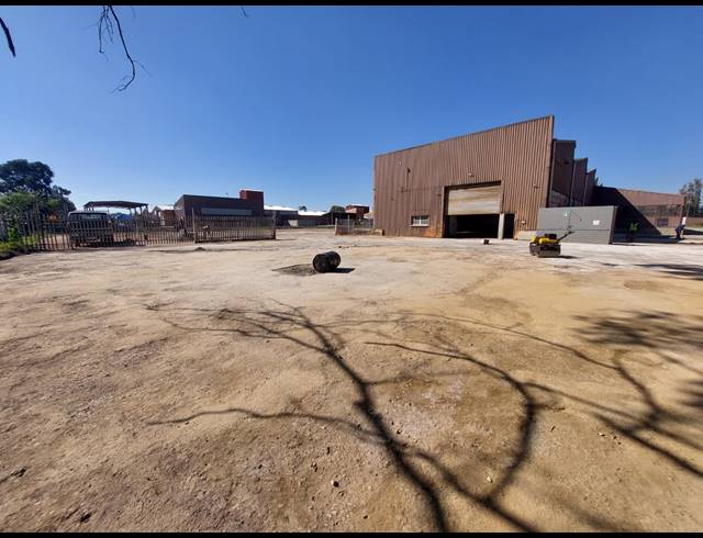 459M² FACTORY TO LET IN ANDERBOLT